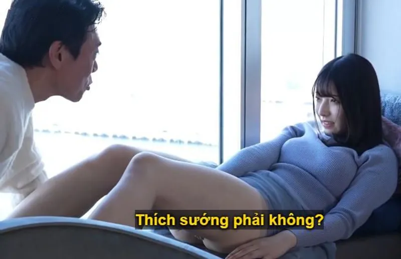 Cuộc chạm trán giữa ông chú cùng nữ diễn viên trẻ lần đầu ra mắt tại nhà nghỉ sang trọng.